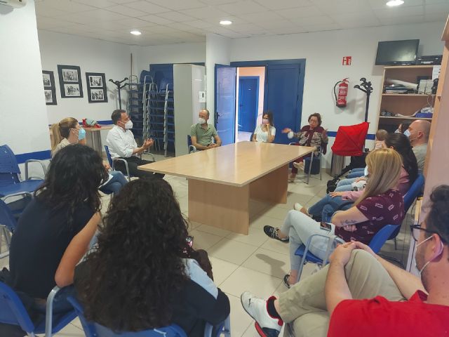 La puesta en marcha del servicio de 'Taxi Rural' acumula dos años de retraso por la inoperancia y el bloqueo injustificado del alcalde del PSOE