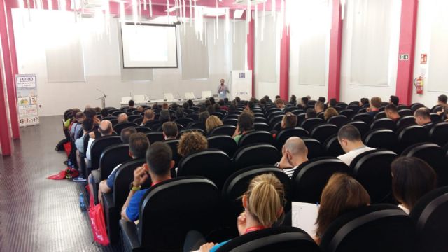 124 docentes y estudiantes participan en el curso de la Universidad del Mar 'El futuro de la Educación Física: hacia la eficiencia docente'