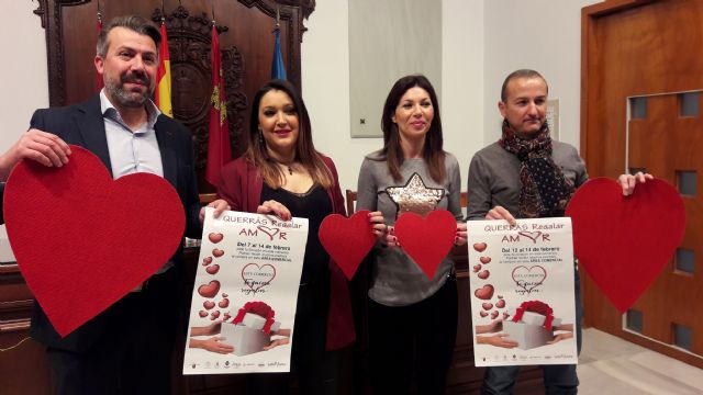 Más de 110 comercios lorquinos participan del 7 al 14 de febrero en la campaña 'Querrás Regalar Amor'