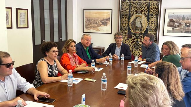 El PP se reúne con los abogados de Lorca para abordar el colapso de la Justicia provocada por Pedro Sánchez