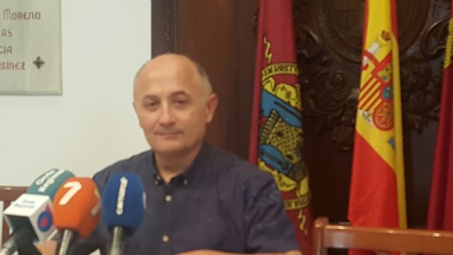 Antonio Meca solicita que no se pongan en marcha actuaciones que puedan afectar al tráfico mientras no concluyan las obras de Juan Carlos I y Alameda de Cervantes