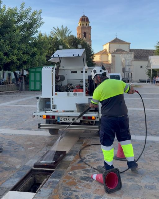 Lorca afronta la temporada de lluvias con un refuerzo en la limpieza de la red de drenaje urbano