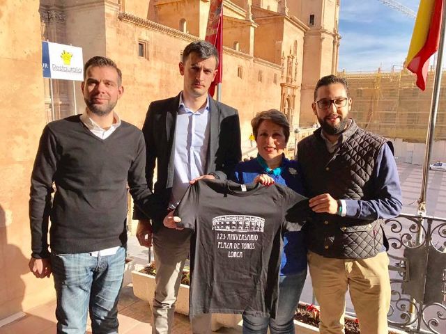 El Club Taurino de Lorca organiza a beneficio de la AECC una marcha andando por los principales monumentos de la ciudad el domingo 12 de febrero