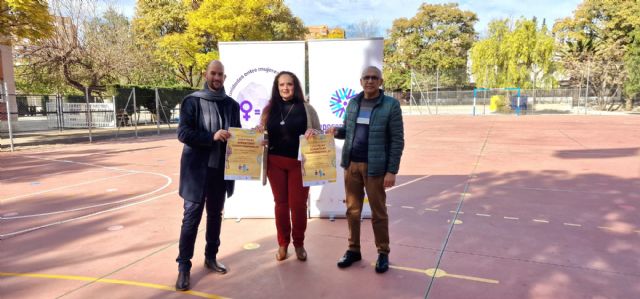 El Ayuntamiento de Lorca abre la pista deportiva del Colegio San José para que los niños y niñas de entre 10 y 16 años realicen actividades lúdicas por las tardes