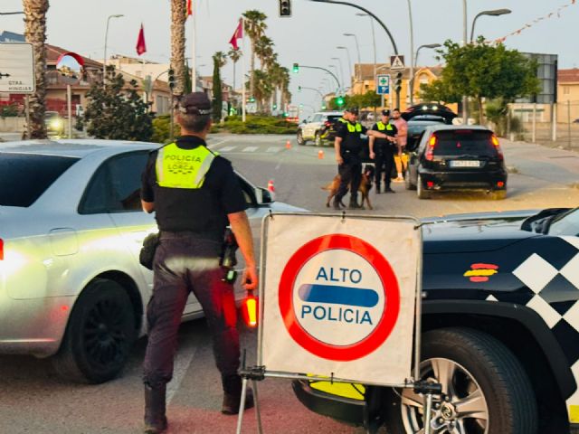 La Policía Local de Lorca lleva a término más de 330 intervenciones, establece más de medio centenar de controles y detiene a seis personas durante la última semana