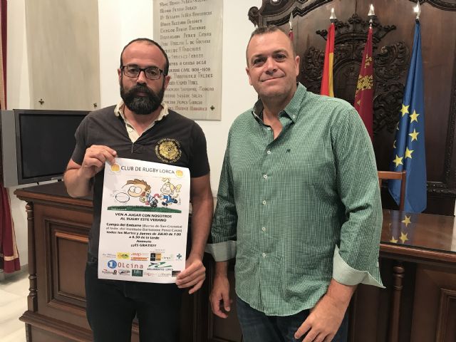 Concejalía de Deportes y Club Rugby Lorca organizan durante el mes de julio en el Embarre la Escuela de Verano de Rugby para jóvenes de entre 10 y 16 años