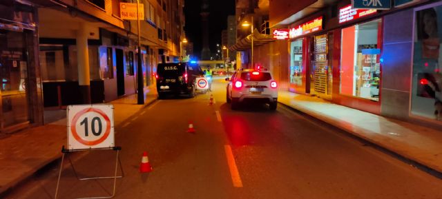 La Policía Local de Lorca inicia una campaña de tráfico para controlar las emisiones sonoras y la contaminación acústica