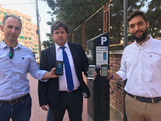 Limusa pone en marcha una aplicación gratuita para abonar las tasas del estacionamiento regulado en zona azul mediante el teléfono móvil
