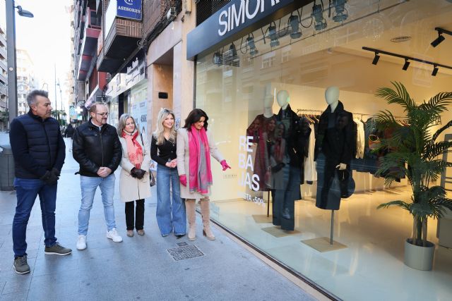 Arrancan las Rebajas de invierno con la vista puesta en que continúe el frío y se incrementen las ventas de ropa de abrigo