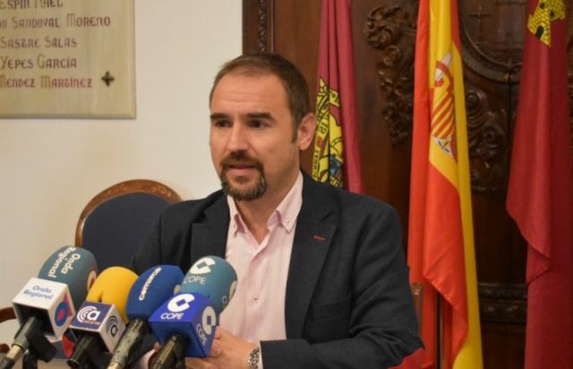 PSOE: 'El Ministro de Fomento viene a la Región y se olvida de hablar del soterramiento del AVE a su paso por Lorca'