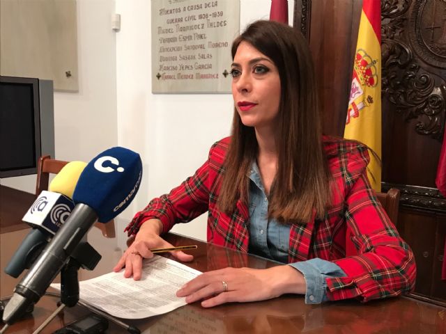 Las residencias del municipio participan en un proyecto intergeneracional en el que los menores del Programa Caixa Proinfancia son guías museísticos