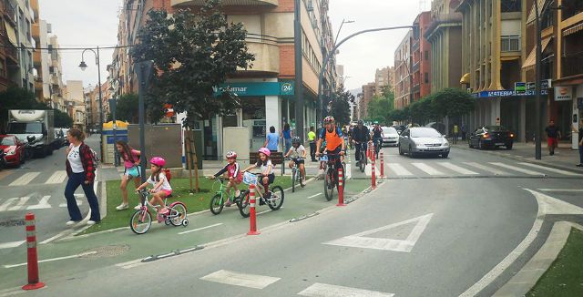 LorcaBiciudad publica una guía práctica sobre la reciente reforma del Reglamento General de Circulación aplicada a la movilidad ciclista y peatonal en Lorca