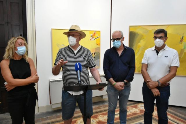 El Palacete Huerto Ruano acogerá entre el 9 de septiembre y el 6 de octubre la muestra del artista lorquino Vicente Ruiz titulada 'Homenaje al abrigo del Mojao'