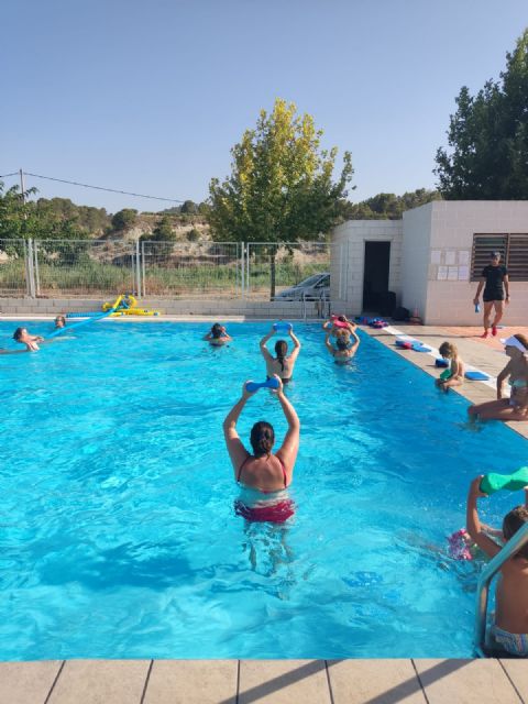 Un total de 4.083 personas, 707 más que en 2021, han acudido a las piscinas de La Parroquia y Zarcilla de Ramos durante este verano
