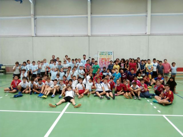 100 alumnos del Ciudad del Sol, Alfonso X, José Robles y San Cristóbal participan en el Torneo de Fútbol Sala Escolar