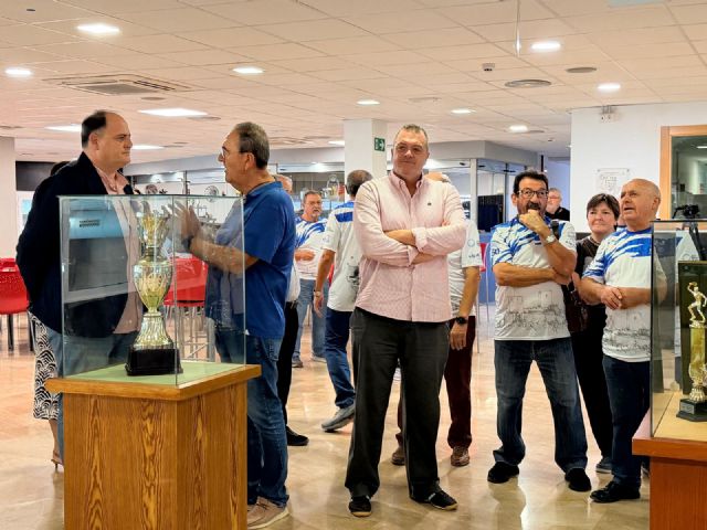 La exposición 'Eliocroca  Medio Siglo en Movimiento' recorre cinco décadas de deporte lorquino de la asociación deportiva