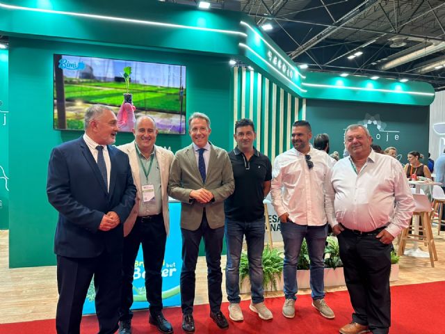 Lorca reivindica en Fruit Attraction la fortaleza de su campo y reclama agua y condiciones justas para seguir siendo la huerta de Europa