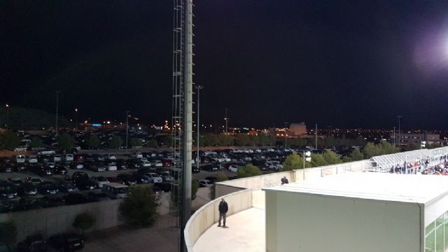 El PSOE solicita que se repare la iluminación del aparcamiento del estadio Artés Carrasco de Lorca