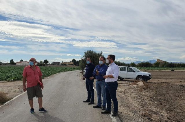 El Ayuntamiento de Lorca finaliza los trabajos de asfaltado y mejora en los caminos de La Condomina y Los Aceites y en el aparcamiento del Consultorio Médico de Tercia