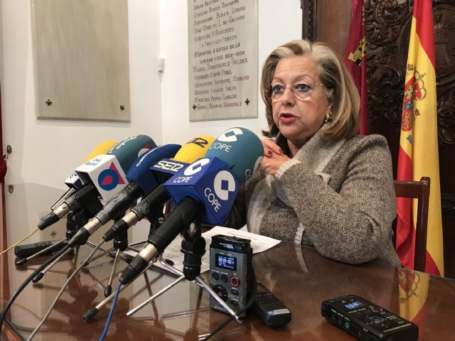 El Ayuntamiento concede tres nuevas licencias de reconstrucción a los vecinos del edificio 'Los Almendros' y a otros dos situados en la Carretera de Granada y la calle Rebolloso