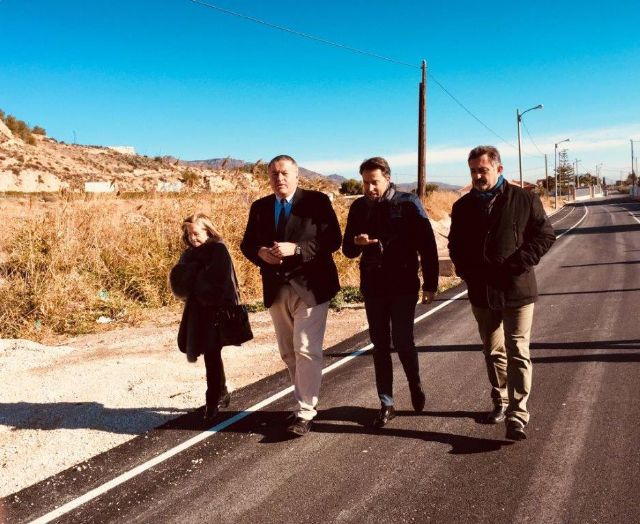 Bernabé celebra la inversión de tres millones de euros del Ministerio de Hacienda para la modernización de la red municipal de caminos de Lorca