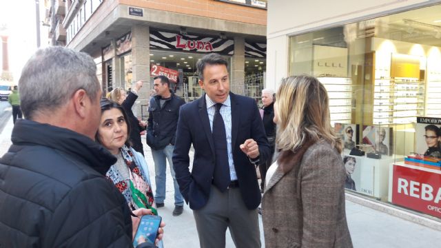 Fulgencio Gil: 'la historia de Lorca está bordada en oro por mujeres que con su trabajo han derribado barreras para fraguar una sociedad más igualitaria'