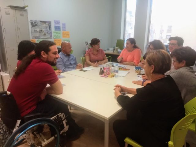 Izquierda Unida Lorca combatirá a las organizaciones políticas que pretendan que las mujeres 'demos ni un solo paso atrás en las conquistas logradas'