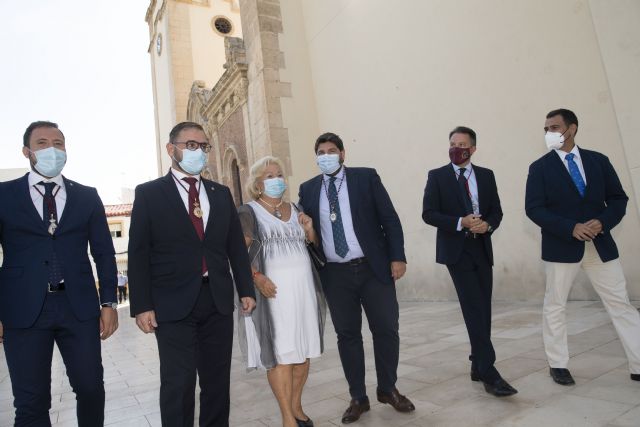 López Miras asiste a la misa en honor a la patrona de Lorca