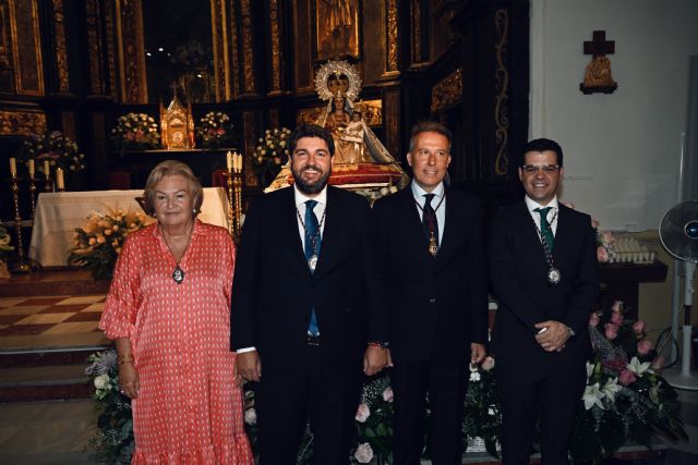 Fernando asiste a la misa en honor a la patrona de Lorca