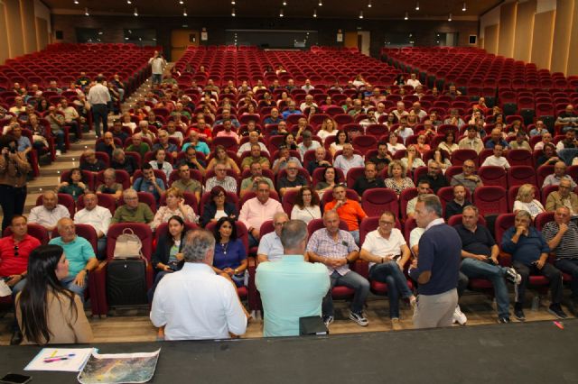 Medio Millar de afectados se dan cita en Ifelor en la reunión sobre los mapas de zonas de flujo preferente