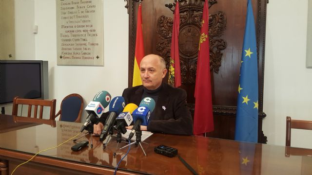 Antonio Meca propone el cambio de funcionamiento de los aparcamientos públicos deficitarios que suponen unas pérdidas de 119.298, 77 € al año