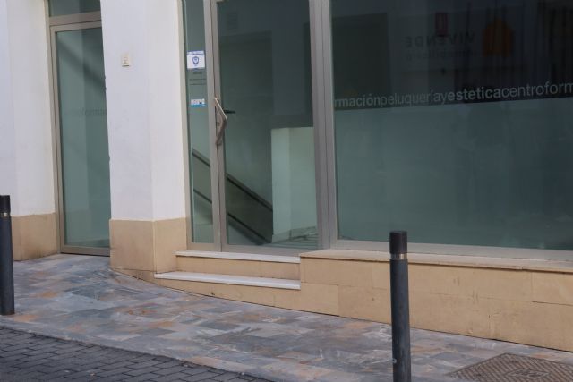 El PSOE denuncia que el gobierno de PP y Vox acumula más de 15.900 euros de gasto en el alquiler de una sala de estudio “vacía y cerrada a cal y canto”