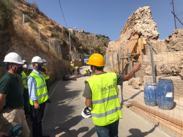 Mañana se abre al tráfico la carretera regional de La Parroquia por la que se accede al Castillo de Lorca