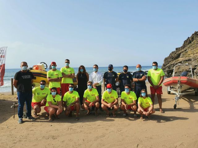 El alcalde supervisa el Plan de Vigilancia, Rescate y Salvamento en las playas de Lorca