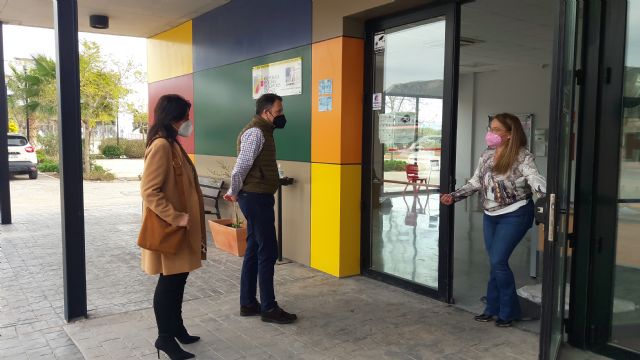 Fulgencio Gil felicita a los trabajadores de Apandis por la extraordinaria labor desarrollada con los usuarios de su residencia para combatir el Covid-19