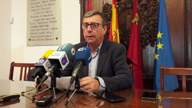 El Ayuntamiento convoca las ayudas al transporte para estudiantes universitarios lorquinos que se desplacen durante el curso 2017/2018 a universidades de la Región