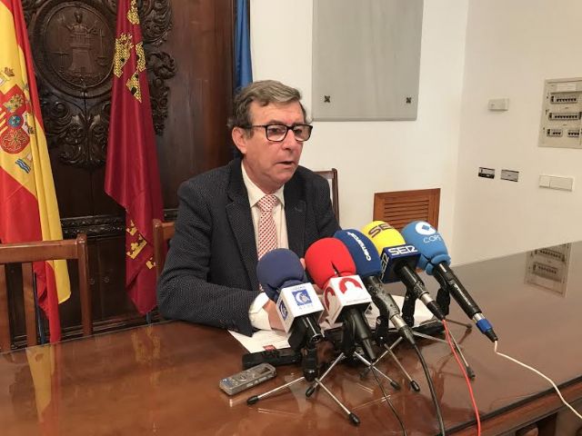 La Concejalía de Educación invierte 340.000 euros en más de 650 actuaciones de mantenimiento en los centros escolares del municipio durante el curso 2016/2017