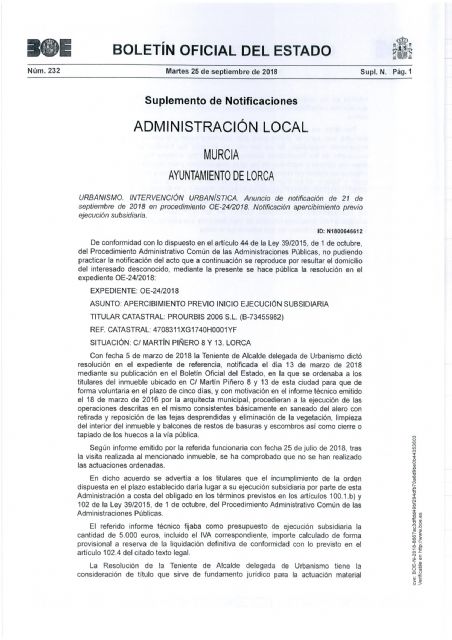 Técnicos municipales de Urbanismo, Servicio Municipal de Emergencias y Policía Local supervisan el inmueble que ardió en Martín Morata para garantizar la seguridad