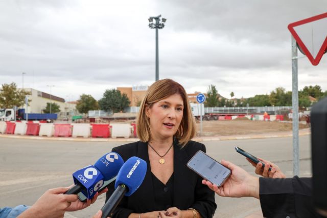 Arranca un plan para transformar las rotondas del área urbana y convertirlas en un atractivo visual vistiéndolas con árboles, arbustos y flores