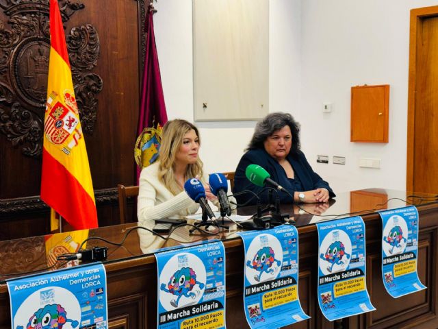 Lorca se une a la tercera Marcha Solidaria por el Alzheimer para concienciar y recaudar fondos para la enfermedad