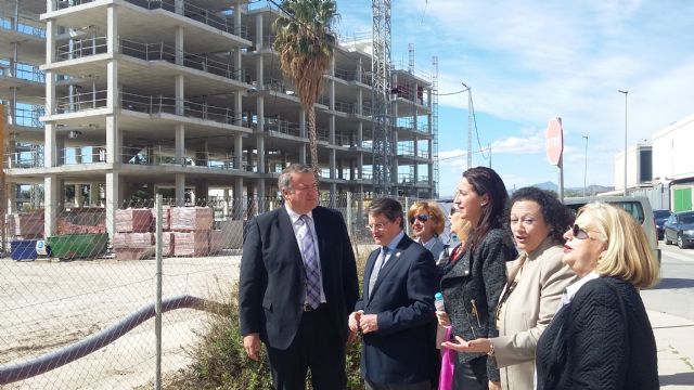 El Alcalde destaca que la construcción del nuevo barrio de San Fernando supone un revulsivo social