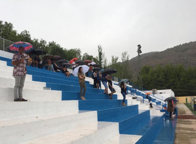 Mateos vuelve a solicitar la instalación de una cubierta sobre las gradas del Mundial 82