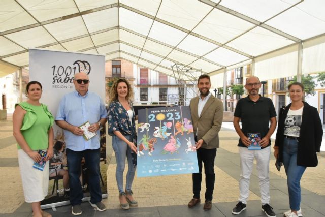 Gastronomía y música en directo se unen en Lorca para el disfrute de lorquinos y visitantes en la Feria de Día