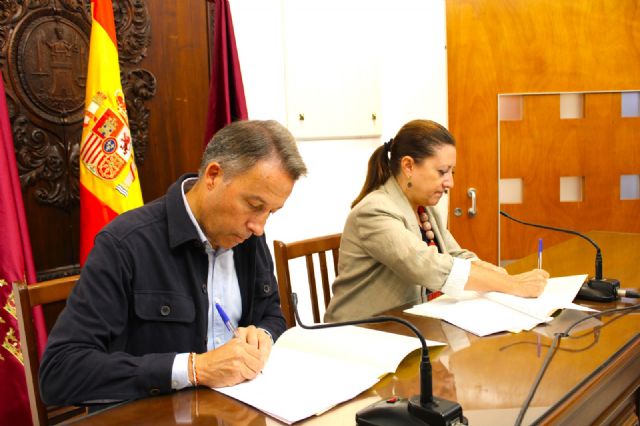 Ayuntamiento y Red Eléctrica firman un convenio para impulsar una Oficina Municipal de Energía en Lorca