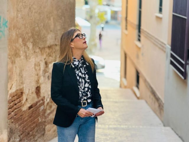 Alumnos del Programa Experiencial Beta protagonizan una actuación de mejora de la accesibilidad y estética del Callejón de los Cambrones