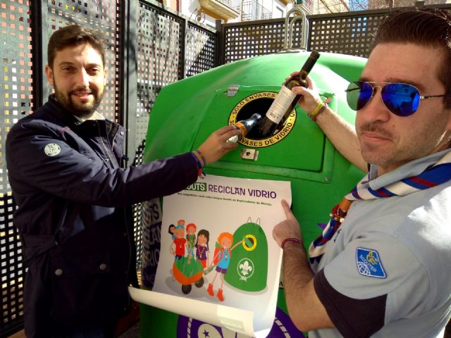 Limusa y el Grupo Scout Ciudad del Sol emprenden en Lorca la campaña 'Scouts Reciclan Vidrio' para impulsar el reciclaje doméstico en el casco antiguo