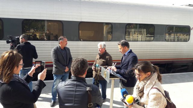 Fulgencio Gil: 'los lorquinos estamos más cerca que nunca de conseguir la llegada de la Alta Velocidad ferroviaria que nos va a comunicar con el corredor mediterráneo'