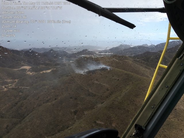 Efectivos del Infomur apagan un conato de incendio forestal en la Sierra de la Almenara
