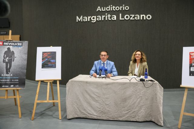 El Auditorio Margarita Lozano se convertirá este oto&ntilde;o en epicentro del humor y la música en directo con Revólver, el Comandante Lara y Santero y Los Muchachos
