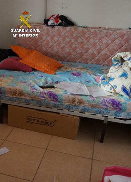 La Guardia Civil detiene a dos hombres por retener en contra de su voluntad a una mujer y a su hijaretener en contra de su voluntad a una mujer y a su hija